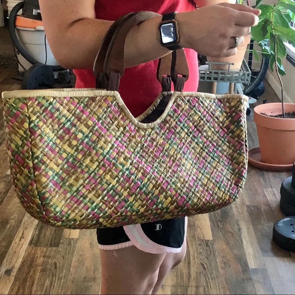 Vintage Wooden Handle Straw Zipper Handbag - Picture 15 of 16